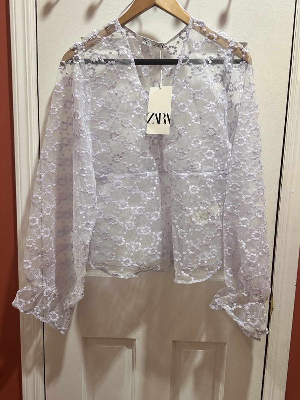 Zara Women's Sheer Lace Blouse in Light Lavender
